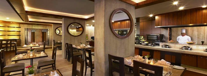 451/The Royal Plaza - New Delhi 07.jpg